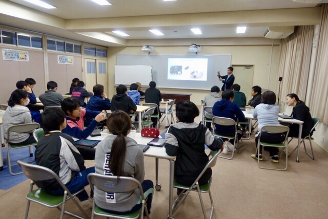 大阪市立本田小学校にてmicrobitを使ったプログラミング教育研修会を実施しました
