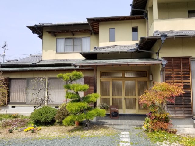 砥部宮内校の外観