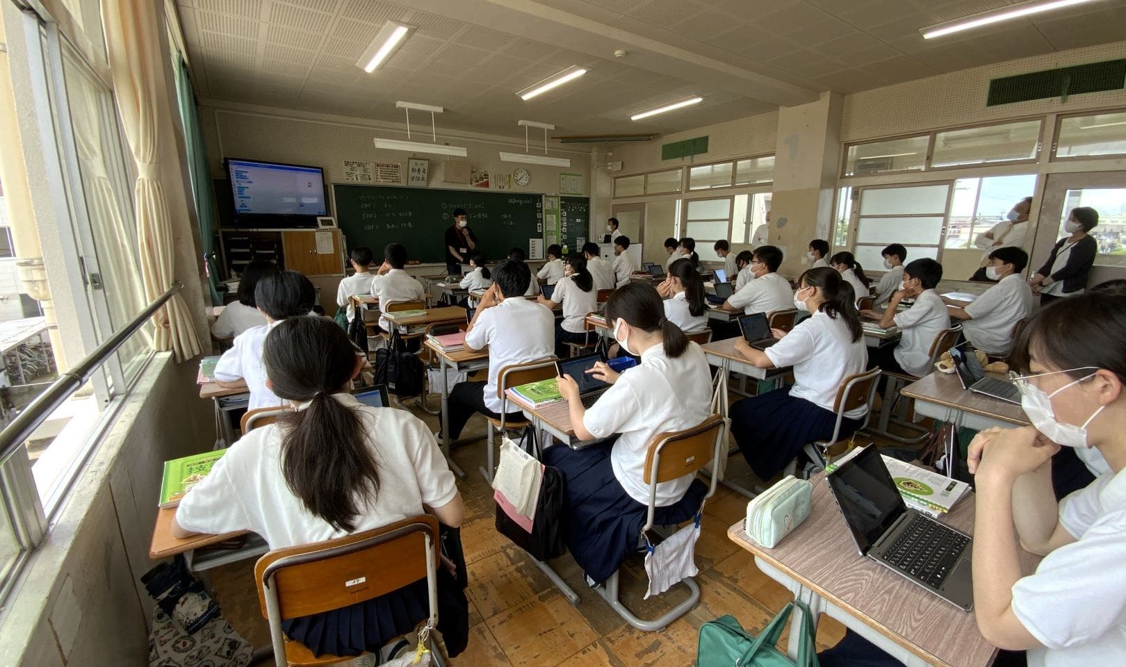 中村先生の授業を受ける子どもたち